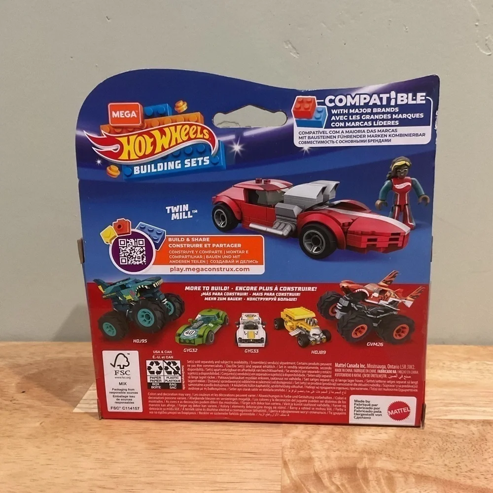 Hot Wheels Mega Twin Mill Vehicle Building Set - 101 pieces. Brand new. Unopened